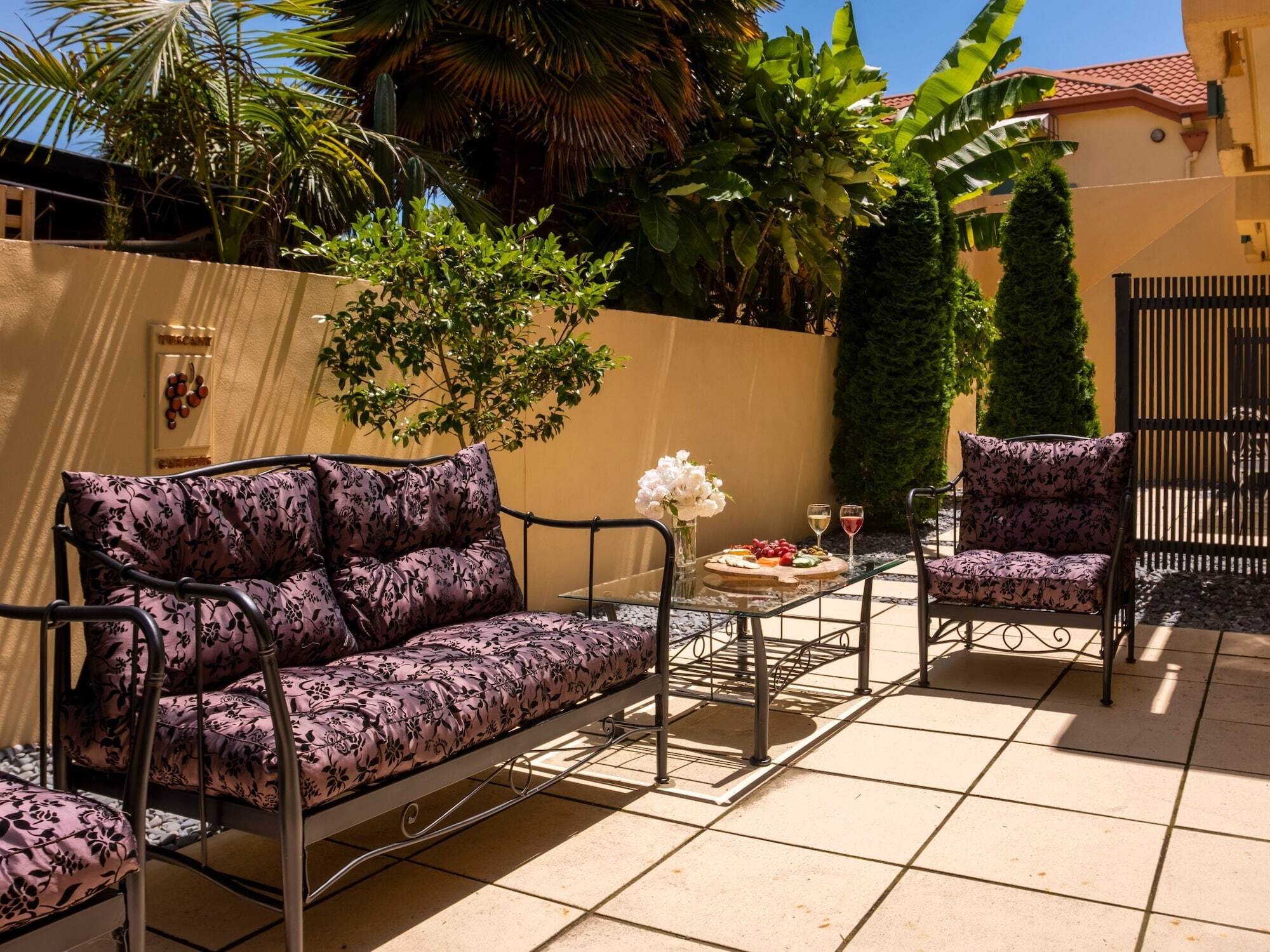 נלסון Tuscany Gardens Motor Lodge מראה חיצוני תמונה